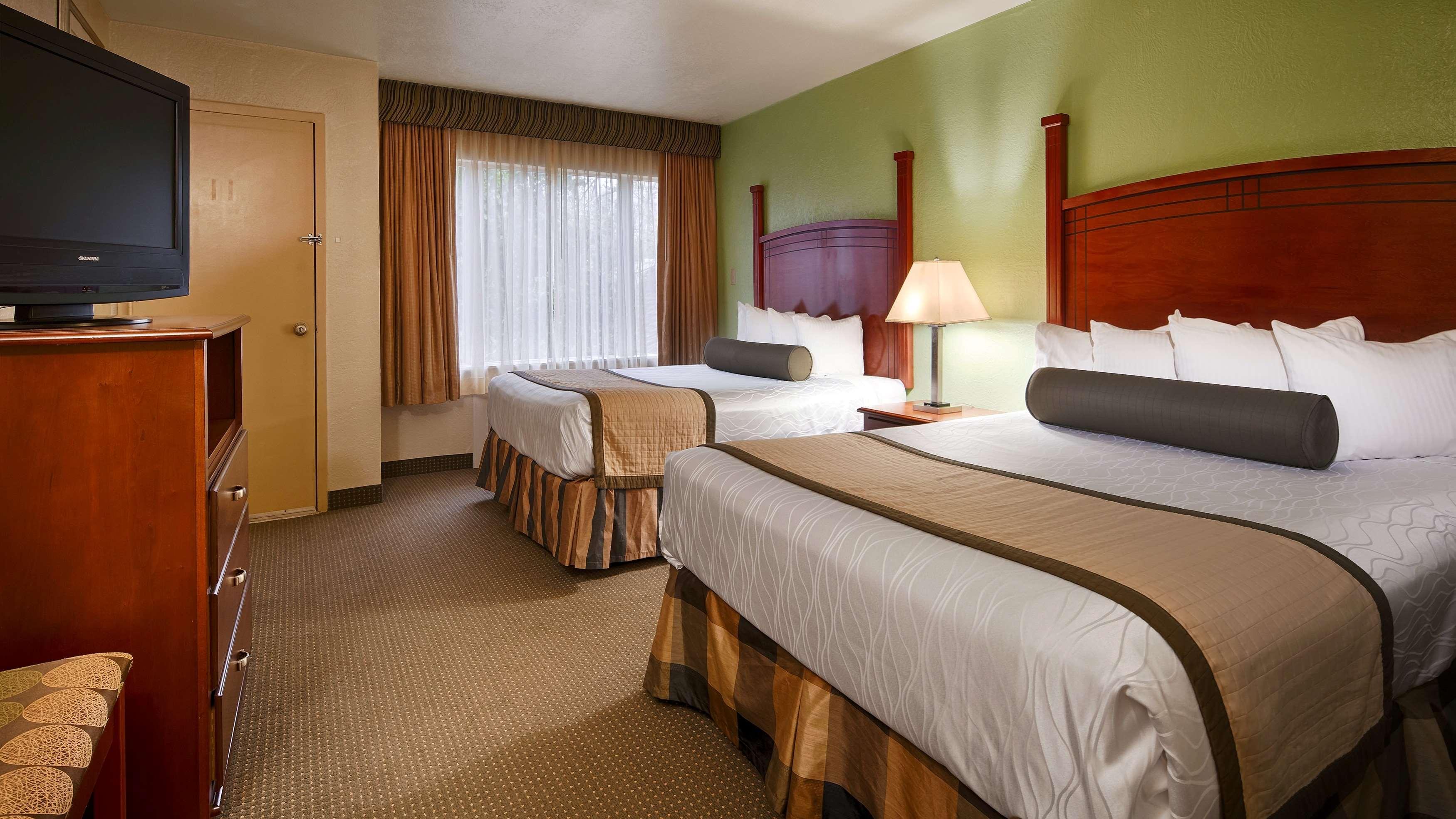 Surestay Plus By Best Western Lawton Bagian luar foto