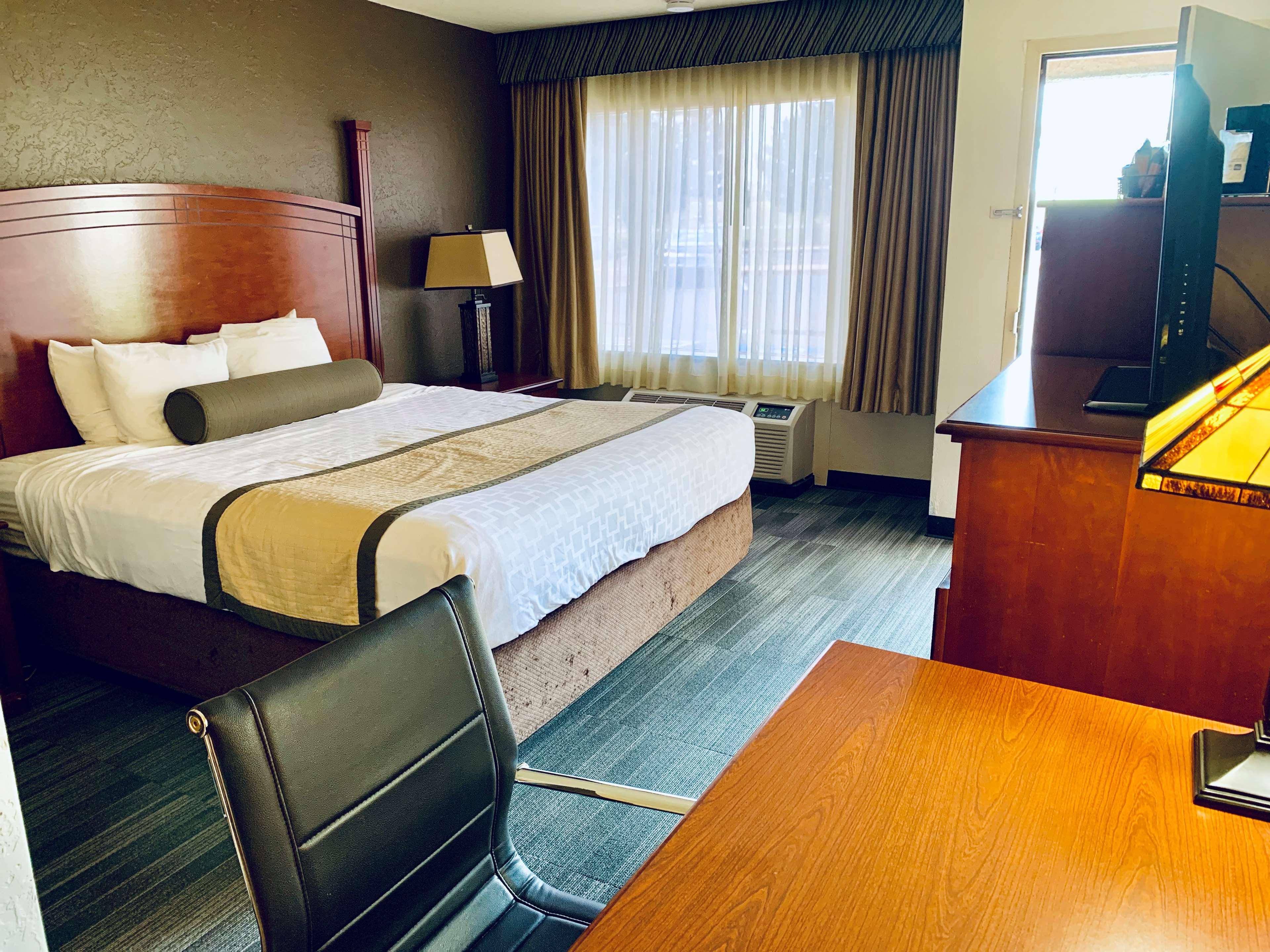 Surestay Plus By Best Western Lawton Bagian luar foto