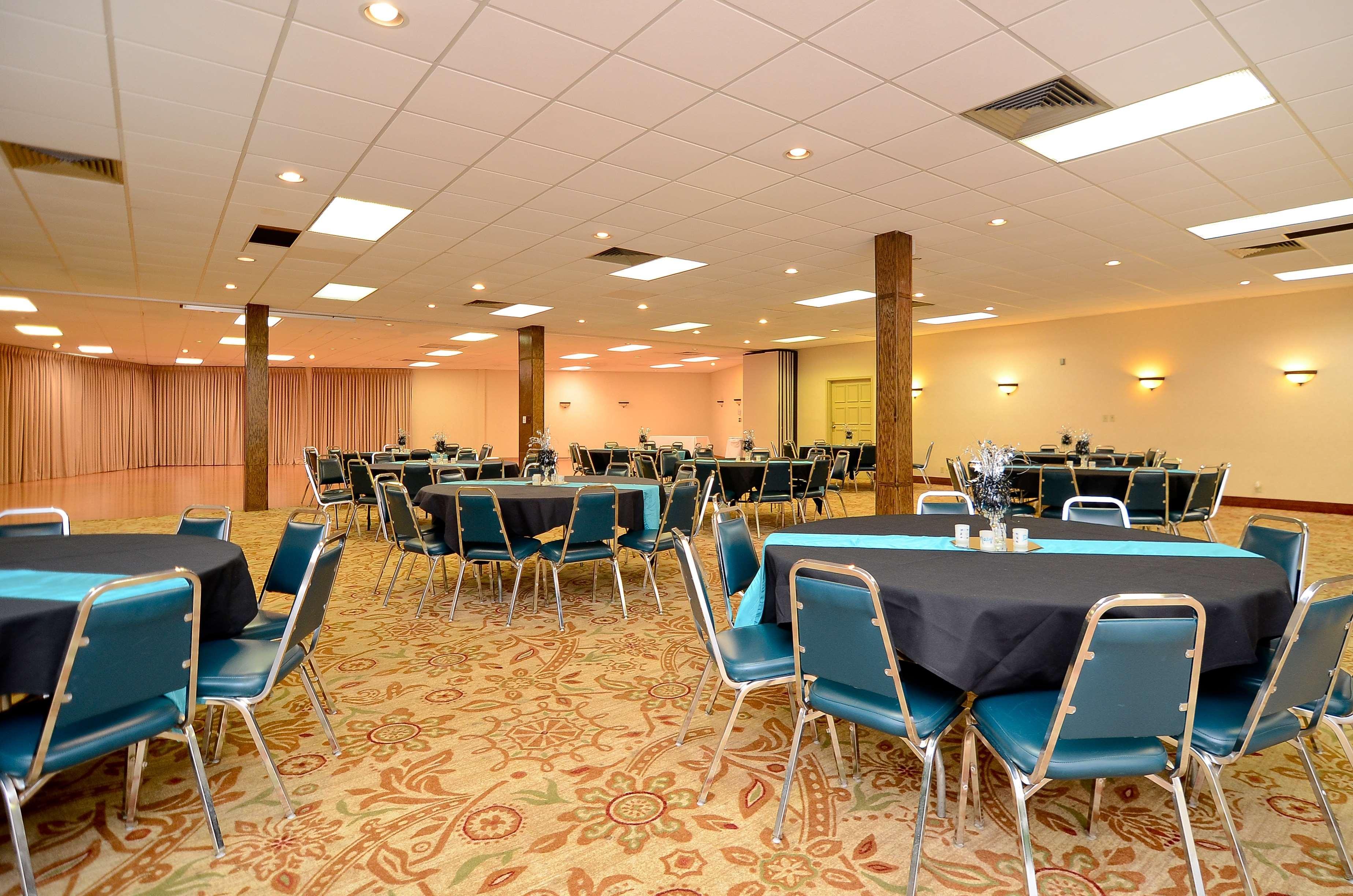 Surestay Plus By Best Western Lawton Bagian luar foto